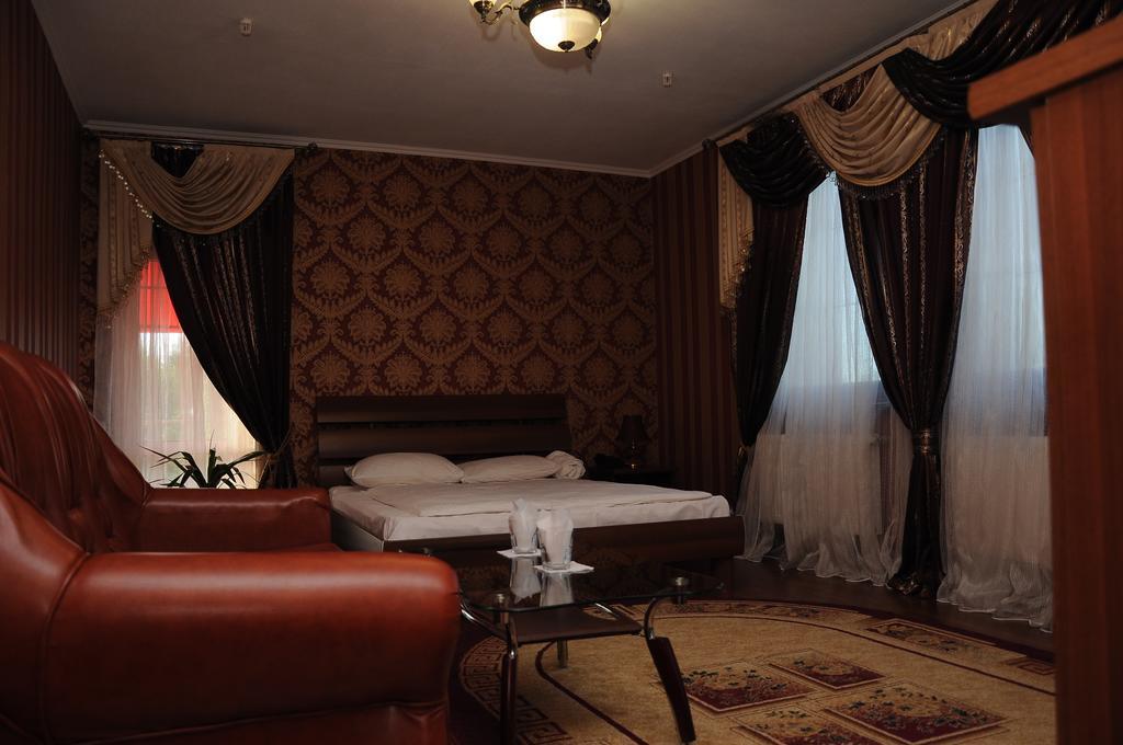 Casablanca Hotel Kalus Szoba fotó
